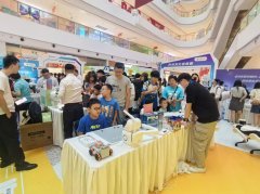 感触感染AI手艺对人们日常糊口和工做的全方位渗